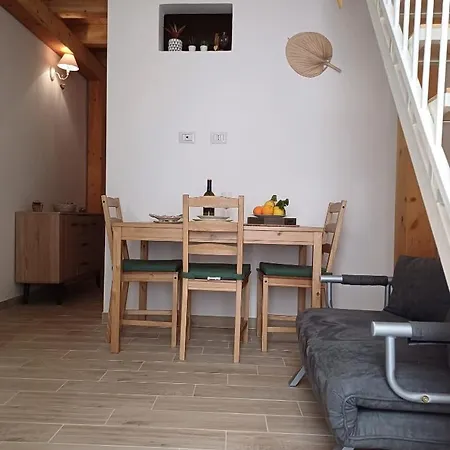 Residenza Ronna Razia