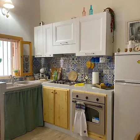 Residenza Ronna Razia