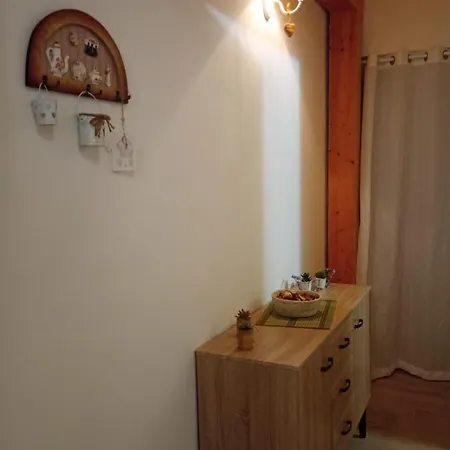 Residenza Ronna Razia